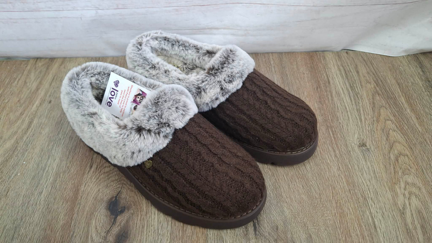 8 1/2 CHOCOLATE A705902 Skechers Bobs Keepsake Light Slippers -Warm Greetings