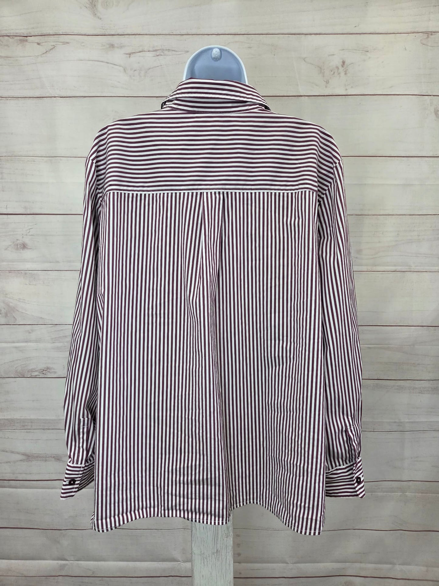 P. LARGE WINE A703229 Susan Graver Petite Yarn Dyed Stretch Woven Poplin Shirt