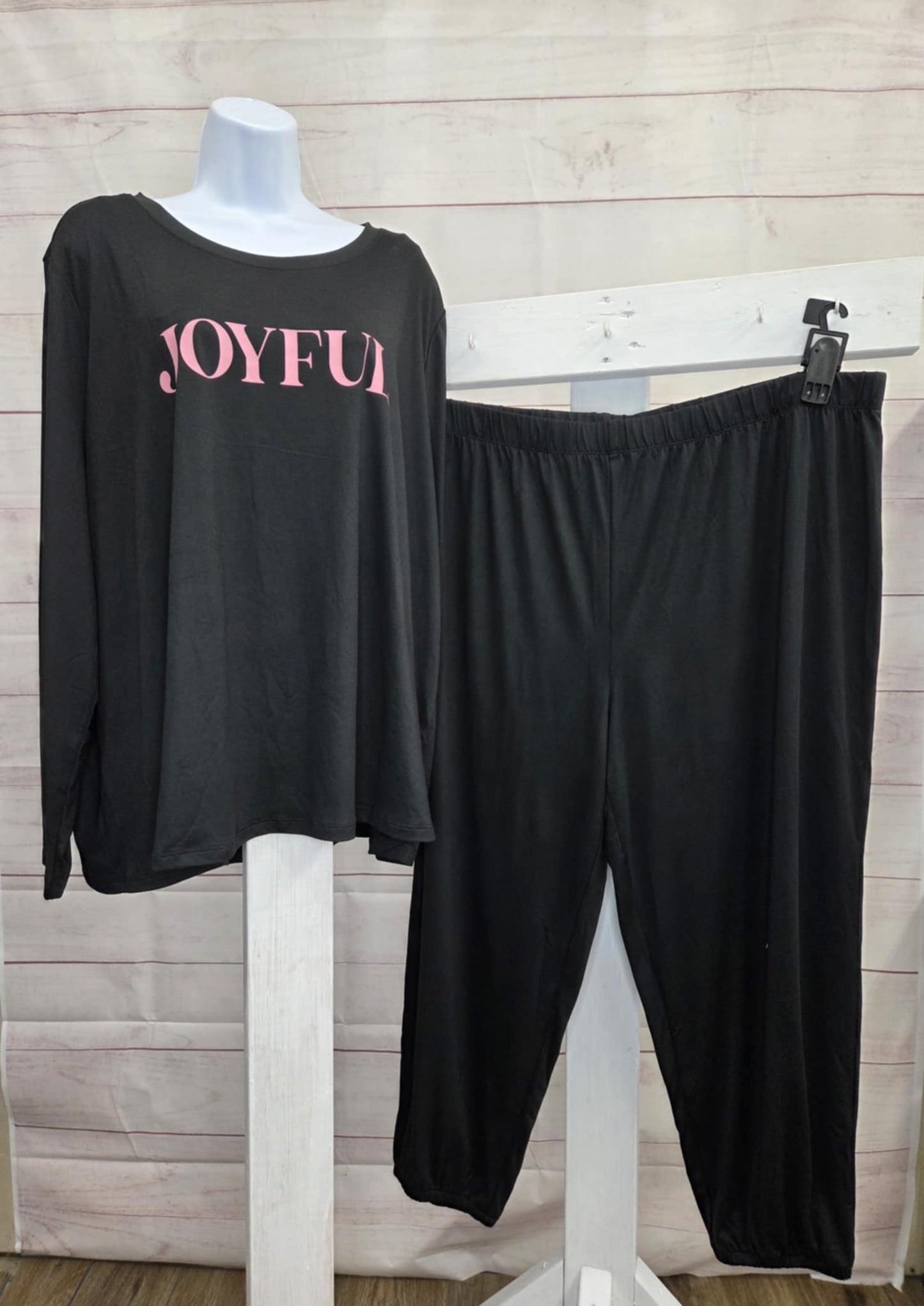 2XP BLACK A709132 AnyBody Petite Lush Jersey Message Top and Joggers Set