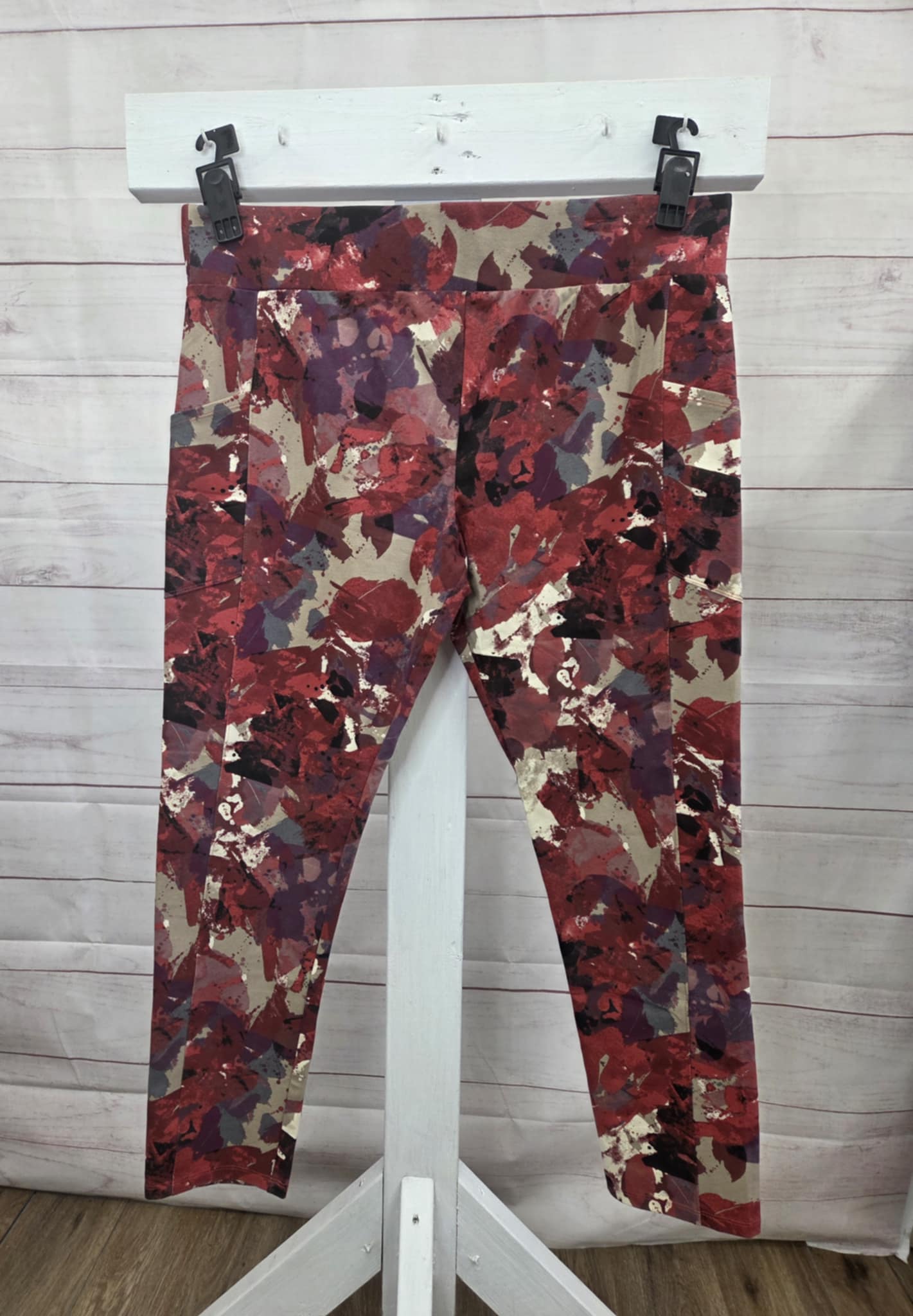 XLARGE AMBER A702432 LOGO Layers by Lori Goldstein Regular Printed Knit Leggings