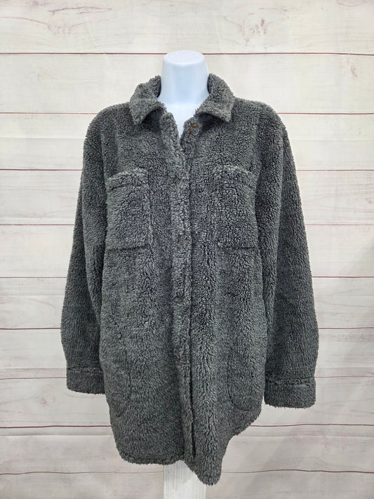 SMALL HEATHERED GREY A705396 Belle by Kim Gravel Regular SophisticChic Horn Button Sherpa Shacket