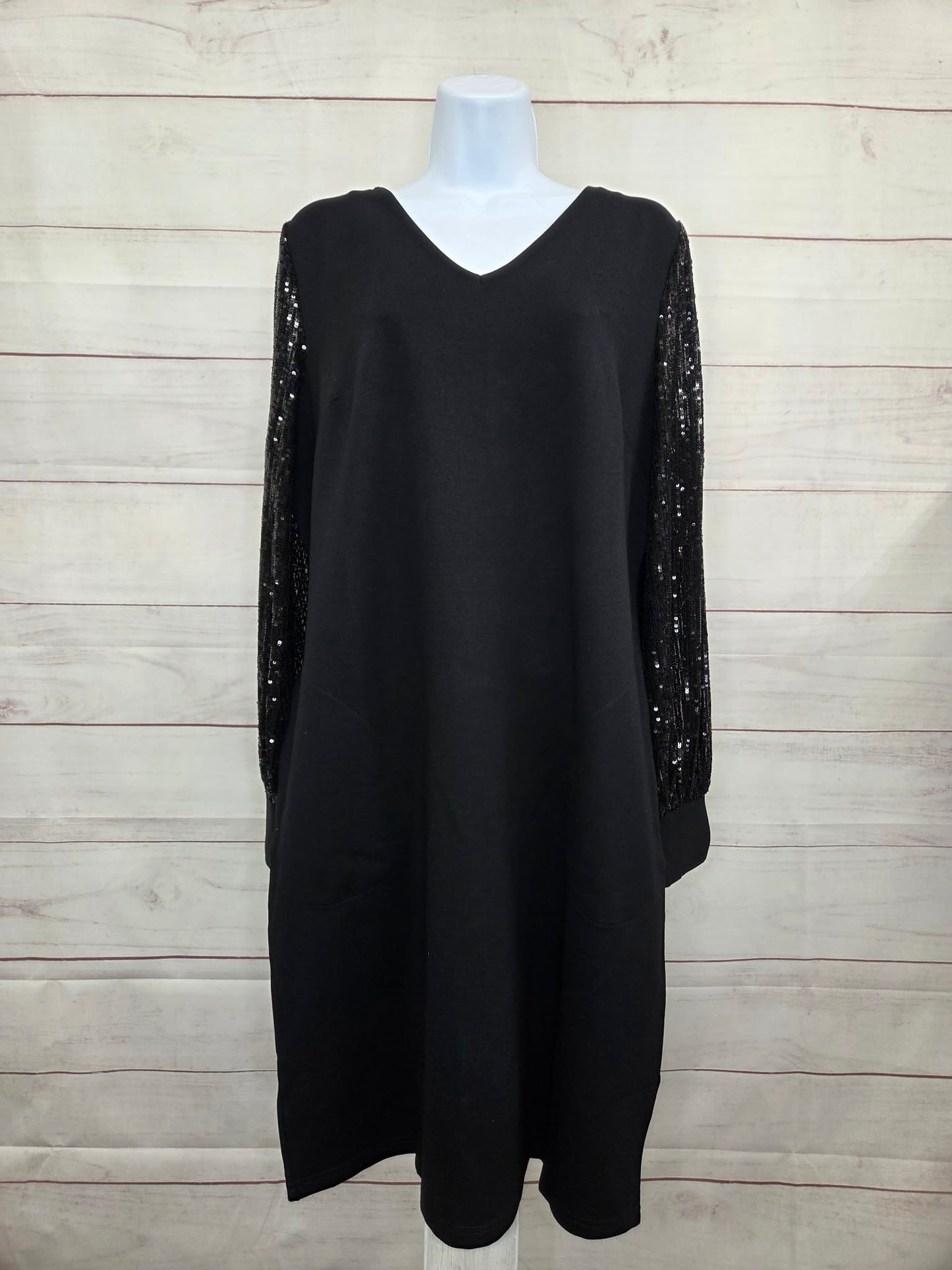 LARGE PETITE BLACK A708382 Jingle Belles by Kim Gravel Petite Ponte Dress with Sequin Sleeves