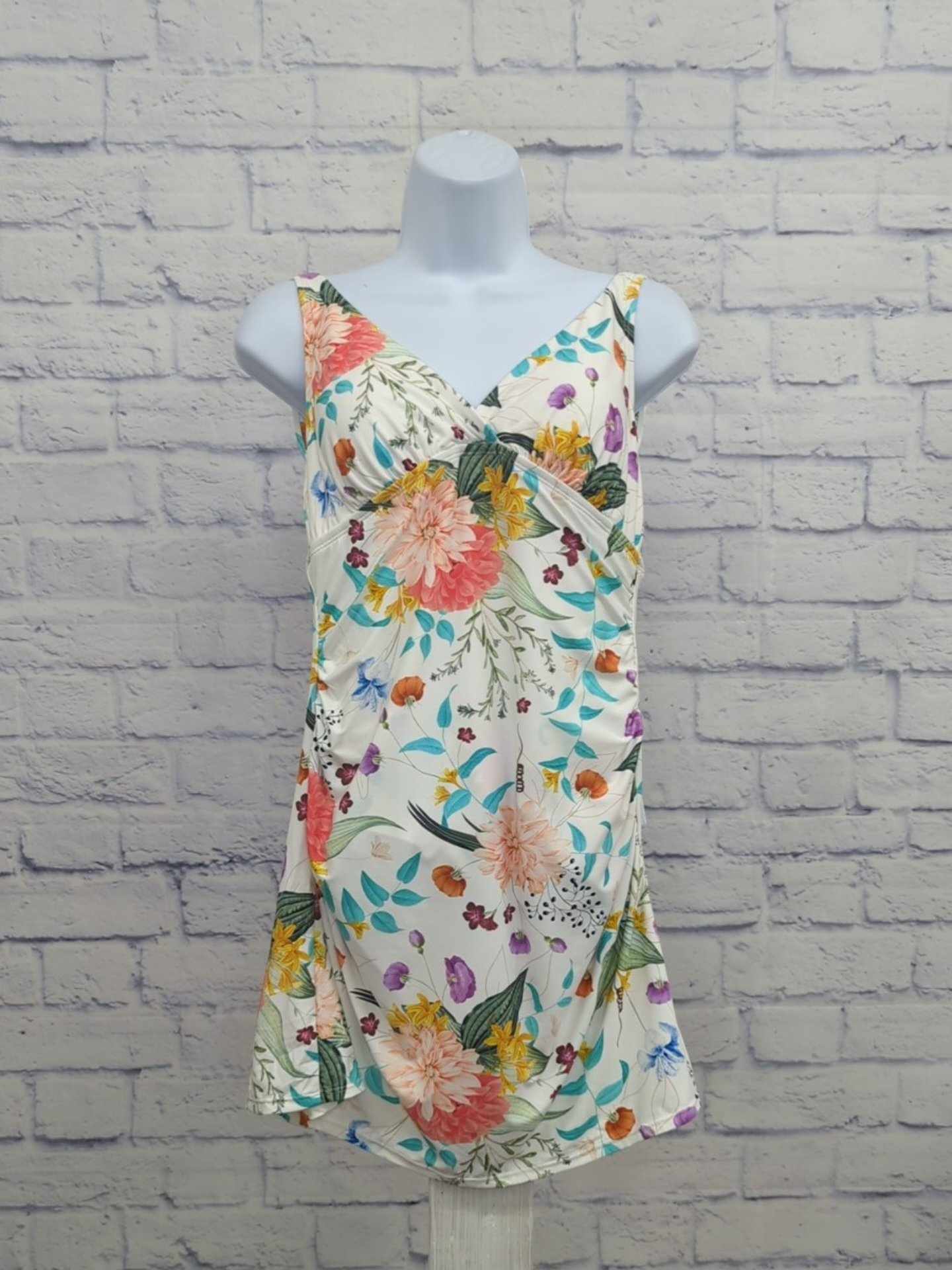 8R FLORAL A602924 Jantzen V-Neck Wrap Front Printed Swim Dress