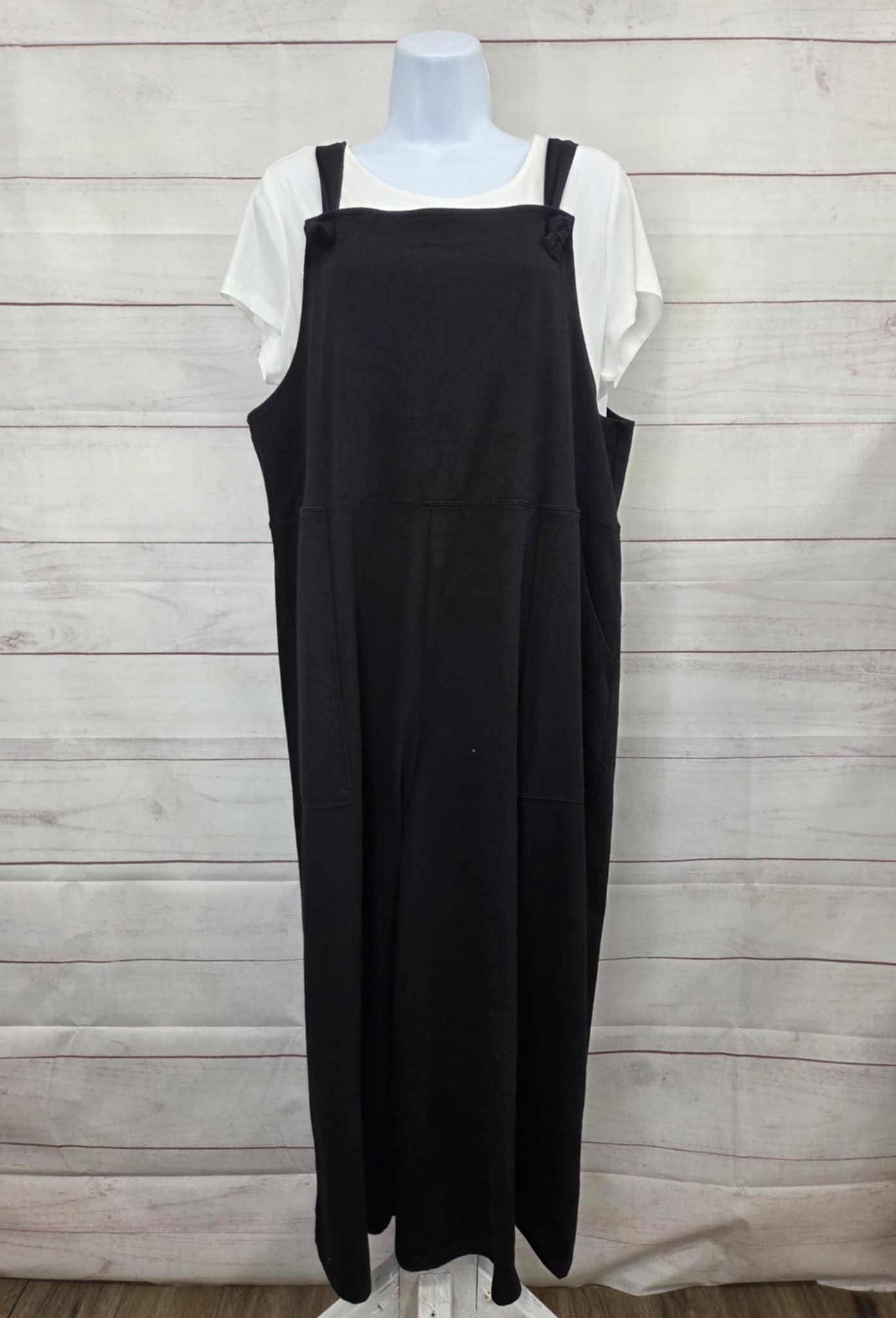 MEDIUM A647422 Women with Control Petite Prime Stretch 2 Denim Overalls w/ Tee