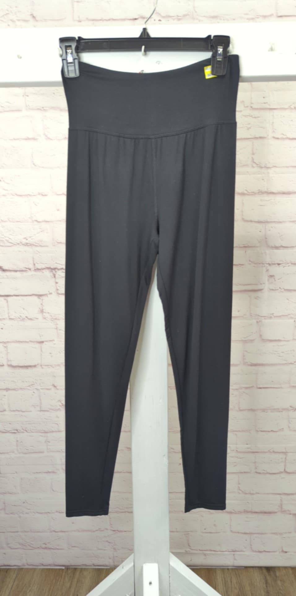 XSMALL BLACK ANKLE PANTS