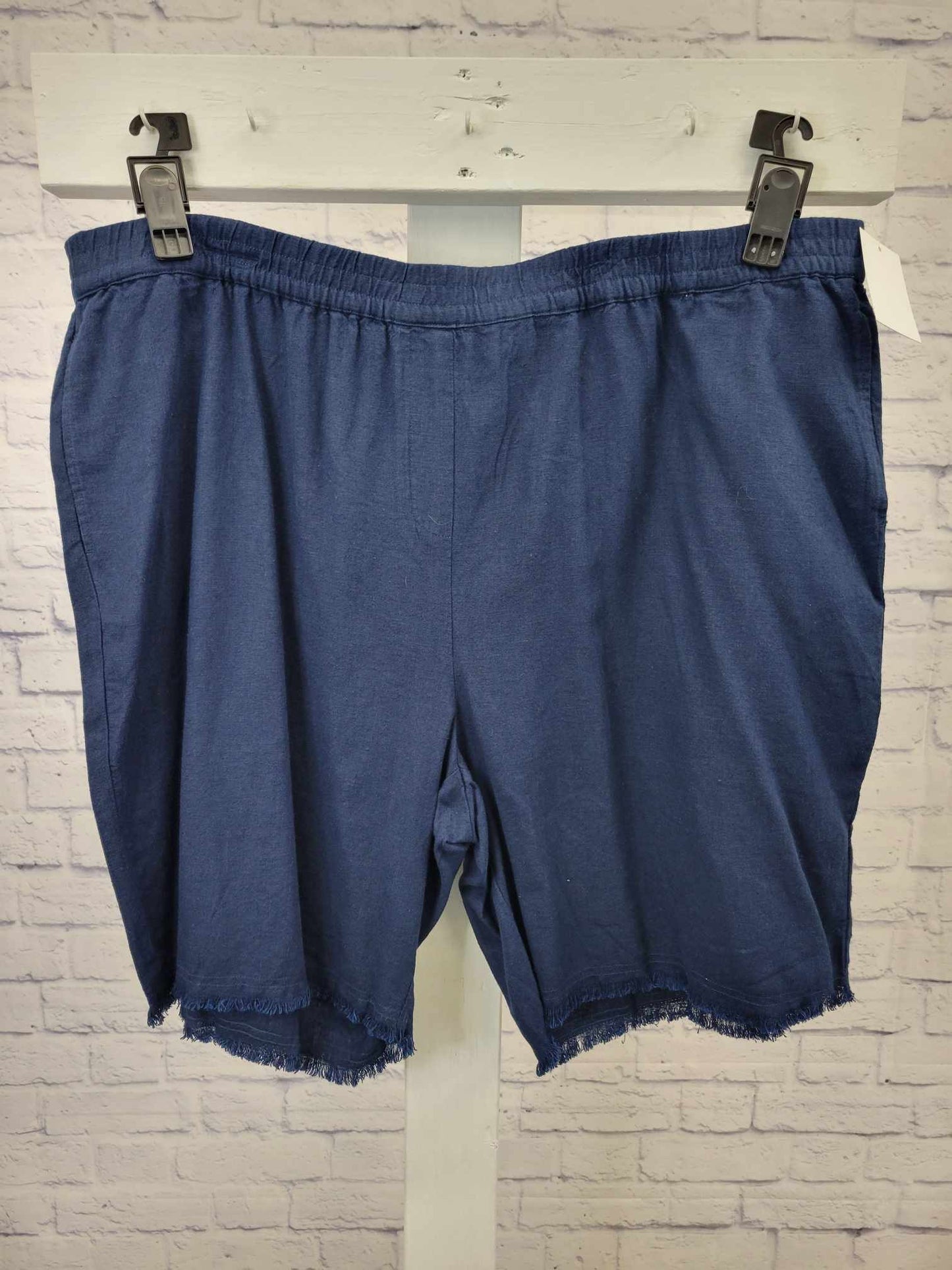 3X NAVY A600415 Susan Graver PURE Regular Linen Blend Bermuda Shorts w/ Frayed Hem