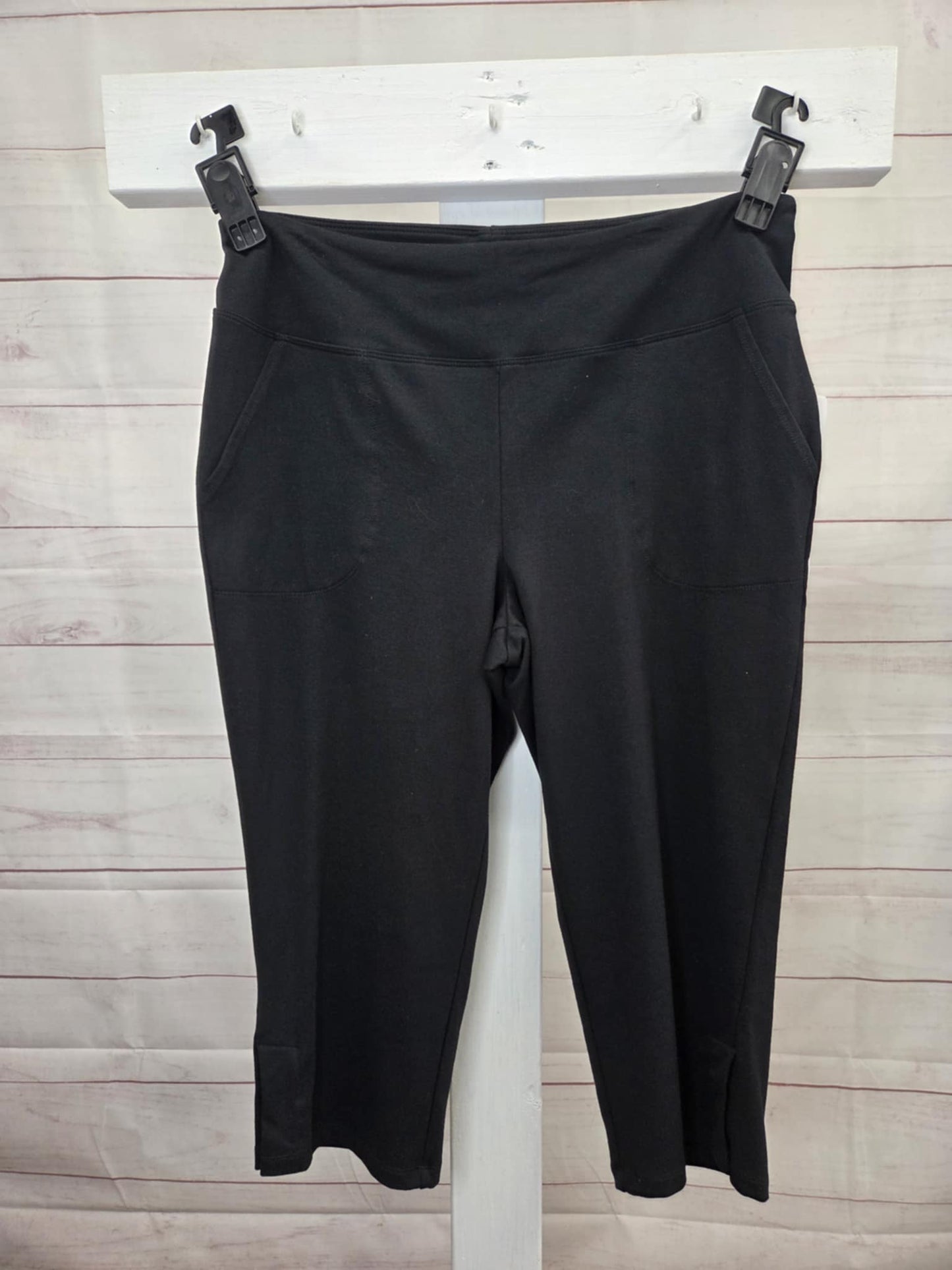 LARGE BLACK A601023 Wicked by Women with Control Regular Capri Pants