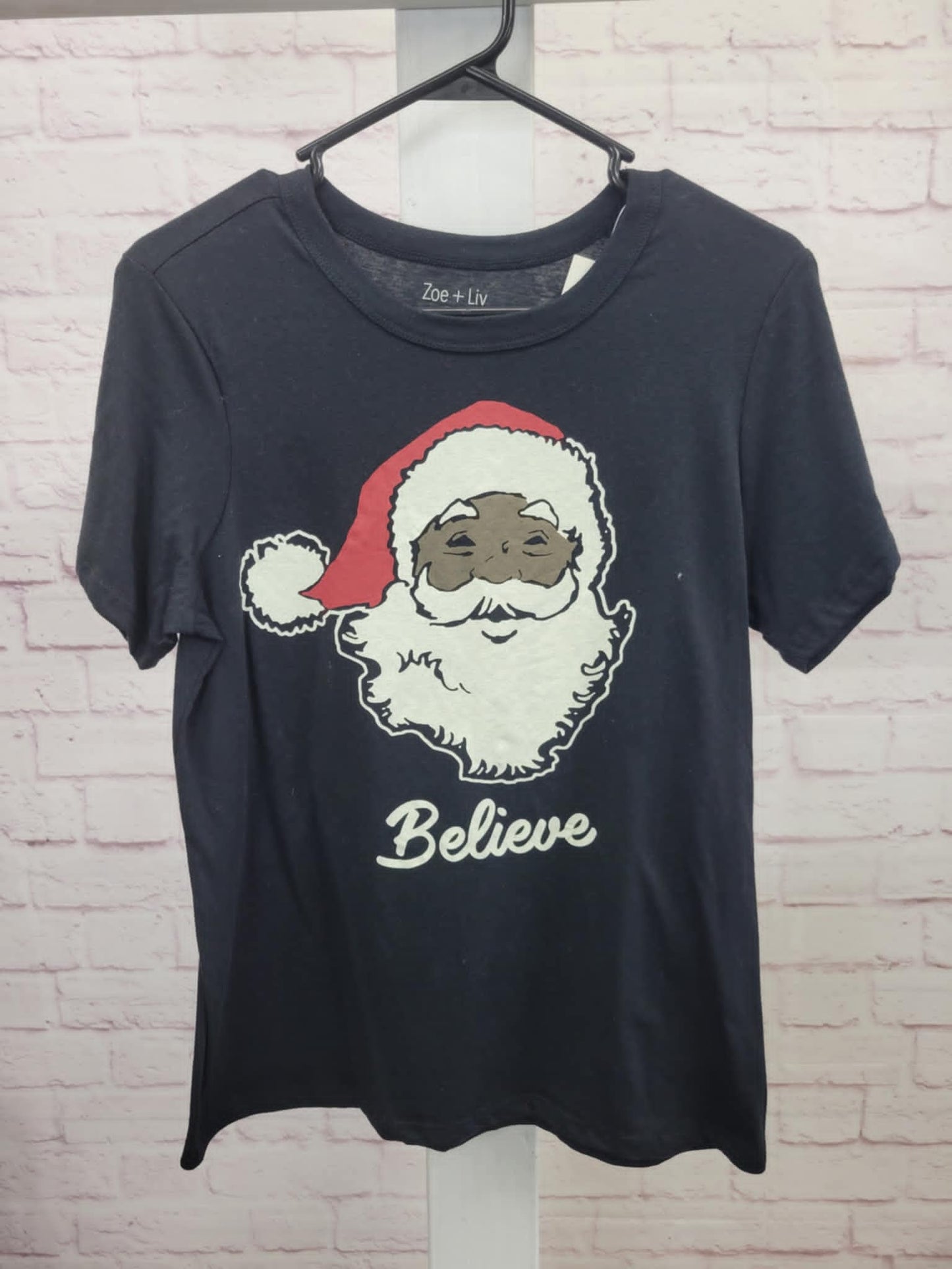 MEDIUM DARK SANTA GRAPHIC TEE