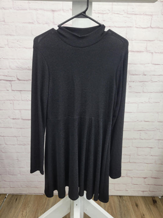 XLARGE BLACK SHIMMER LONG SLEEVE DRESS