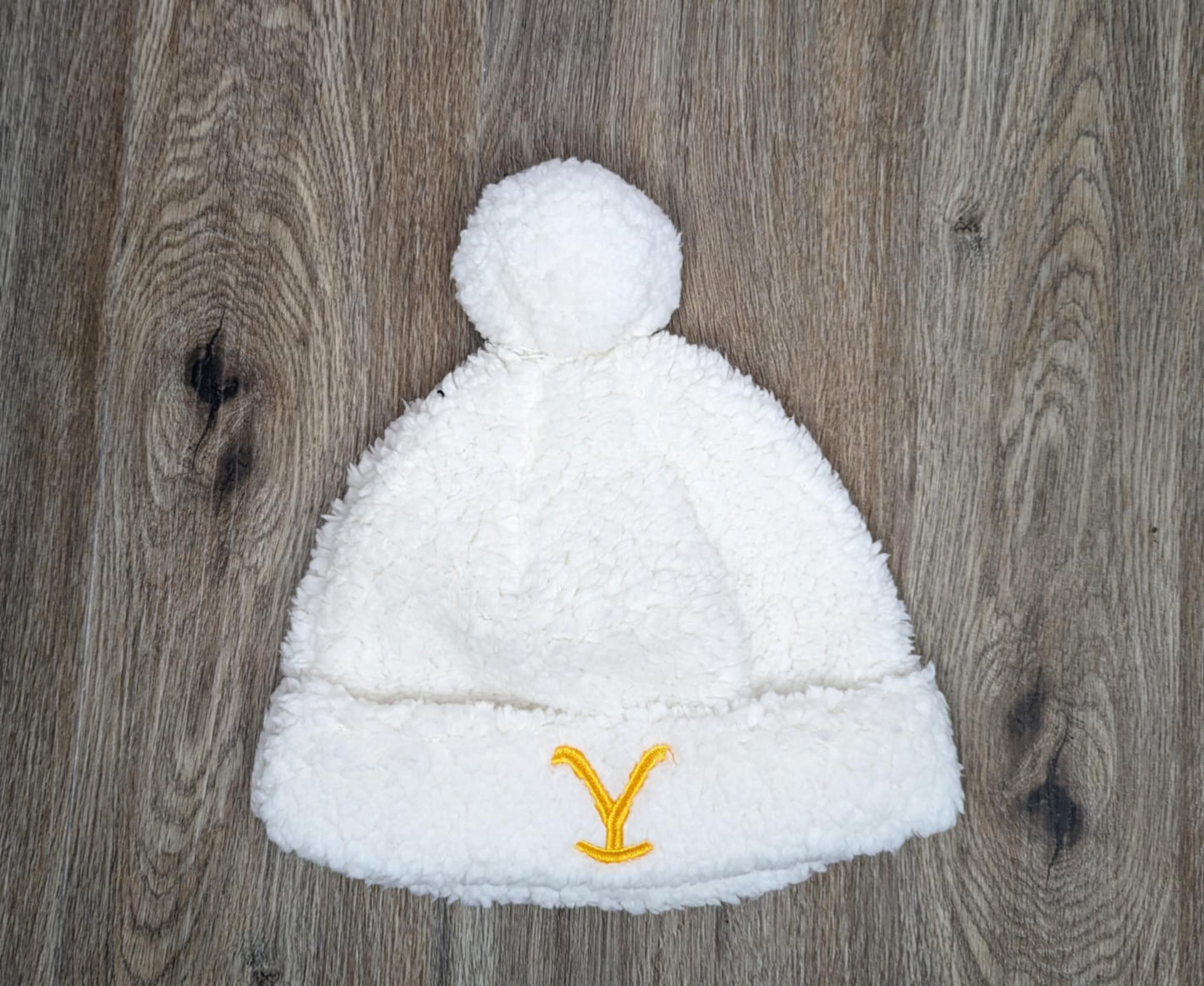 Cream A522394 Yellowstone x BumbleBella by Jill Martin Sherpa Beanie