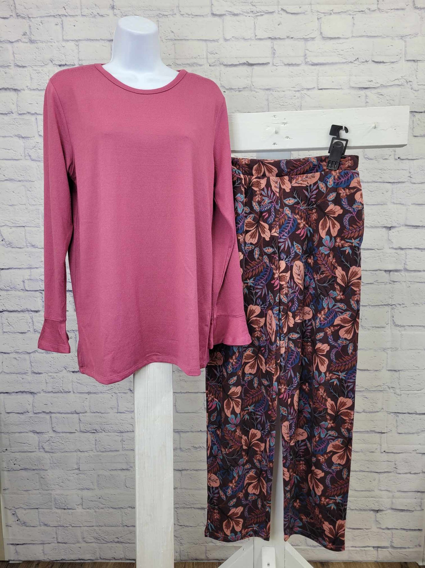 SMALL ORCHID FLORAL A518608 Stan Herman Luxe Sweater Knit Crew Neck Top and Relaxed Pant PJ Set