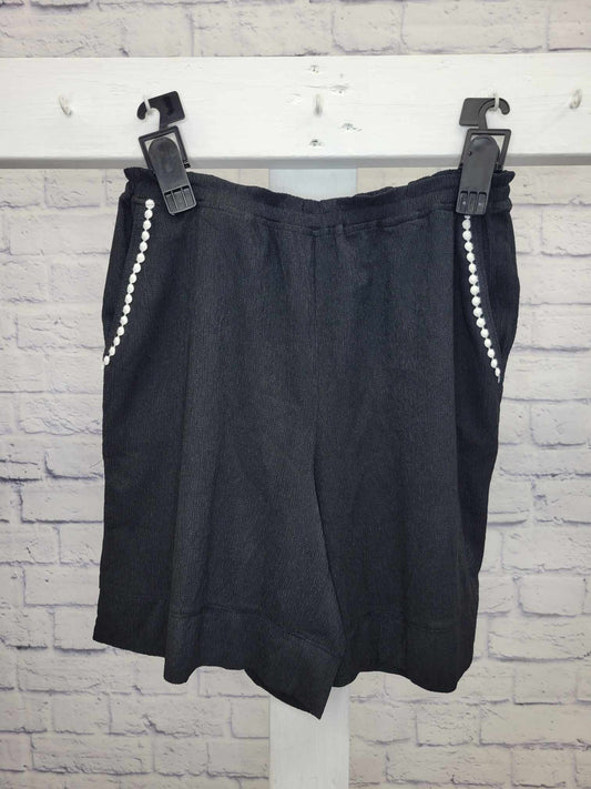 SMALL BLACK A586202 Cuddl Duds Crepe Knit Resort Short