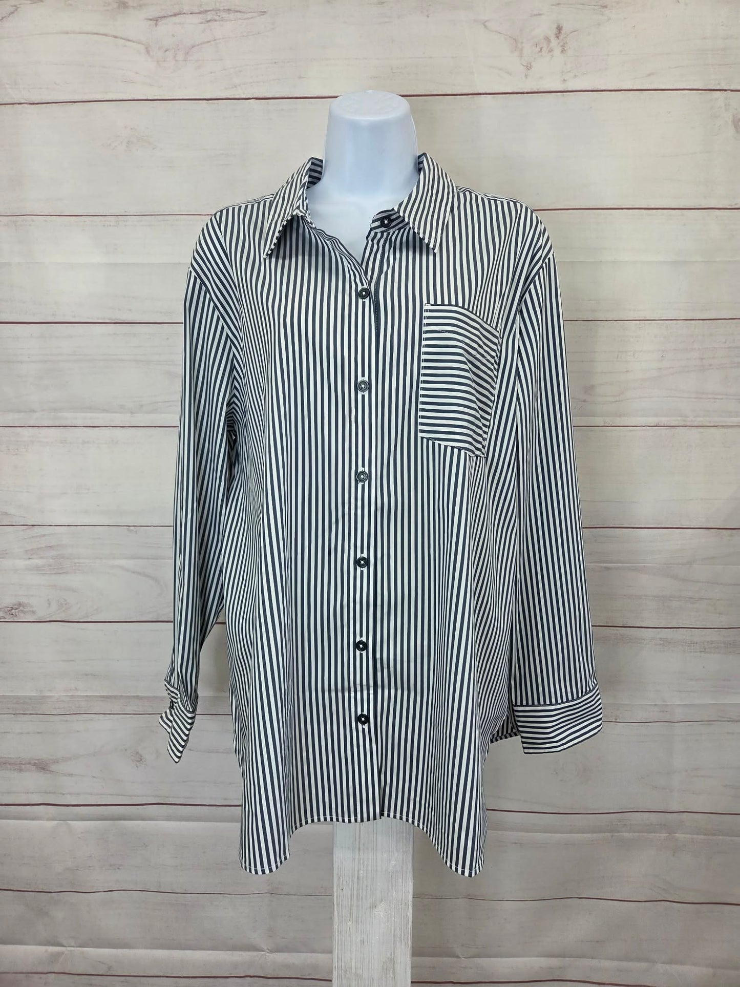P. LARGE MALLARD A703229 Susan Graver Petite Yarn Dyed Stretch Woven Poplin Shirt