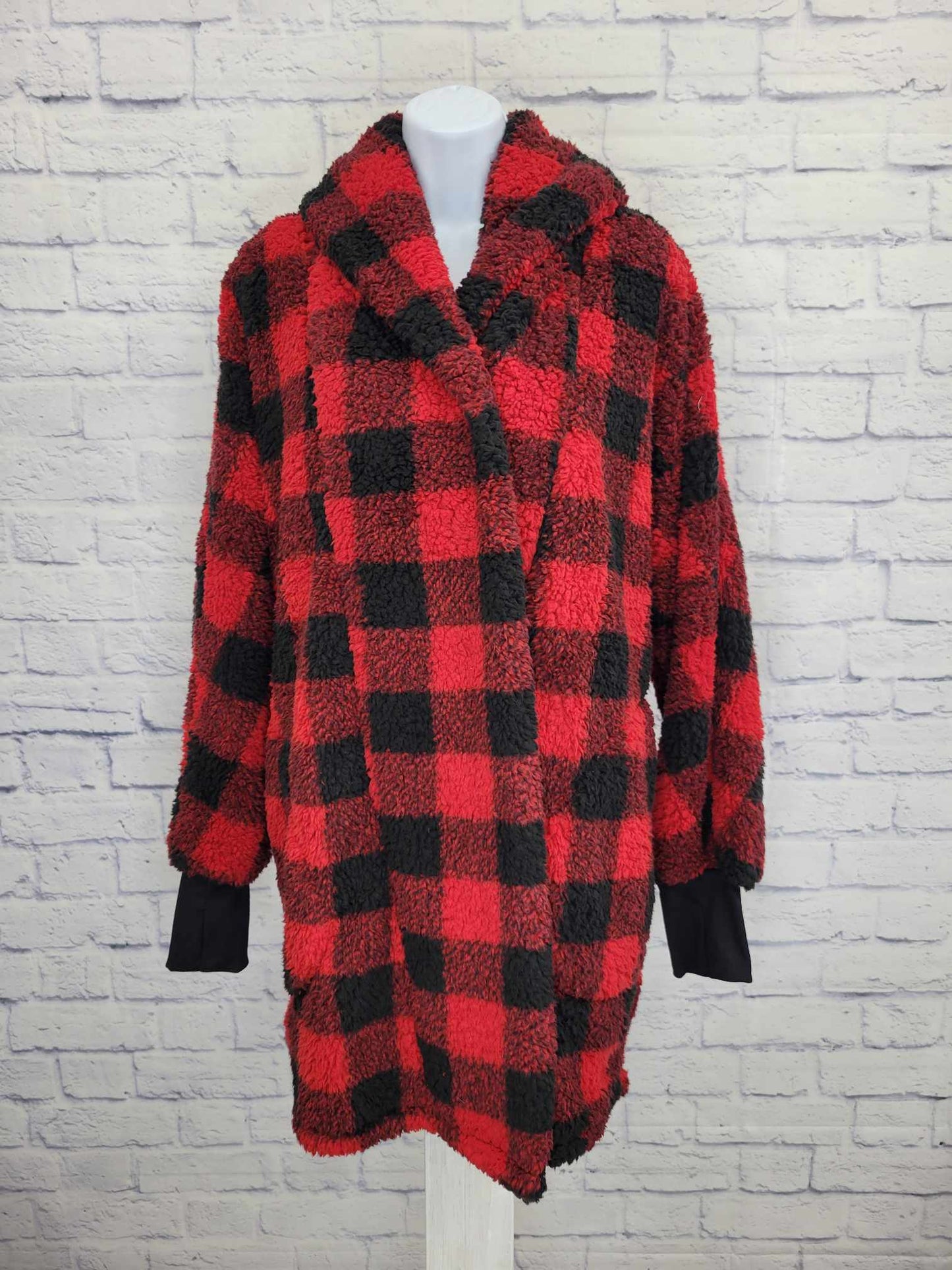 M/L RED CHECKERED A521465 BumbleBella by Jill Martin Regular Sherpa Shawl Collar Button Lounger