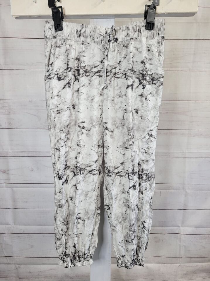 SMALL BLACK A392860 Tolani Collection Regular Marble Crop Jogger Pants