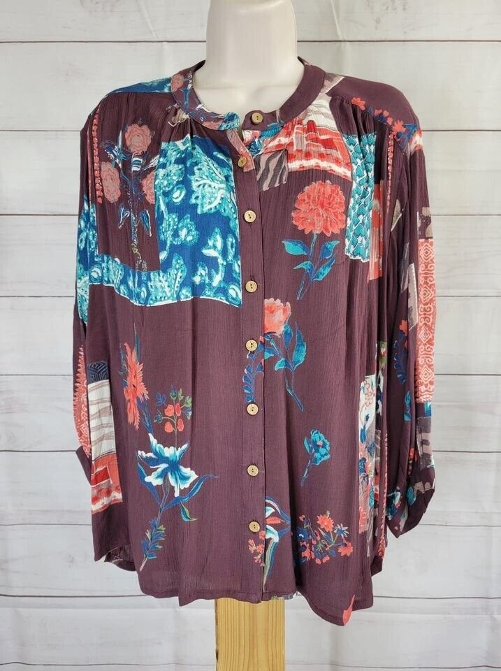 XSMALL FLORAL A382633 Tolani Collection Button-Front Crinkle Gauze Printed Top