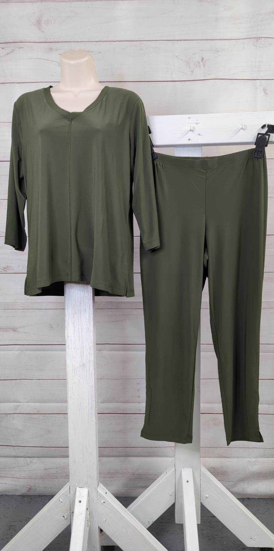XSM OLIVE A518208 Attitudes by Renee TALL Como Jersey 3Pc Wardrobe Warrior Set