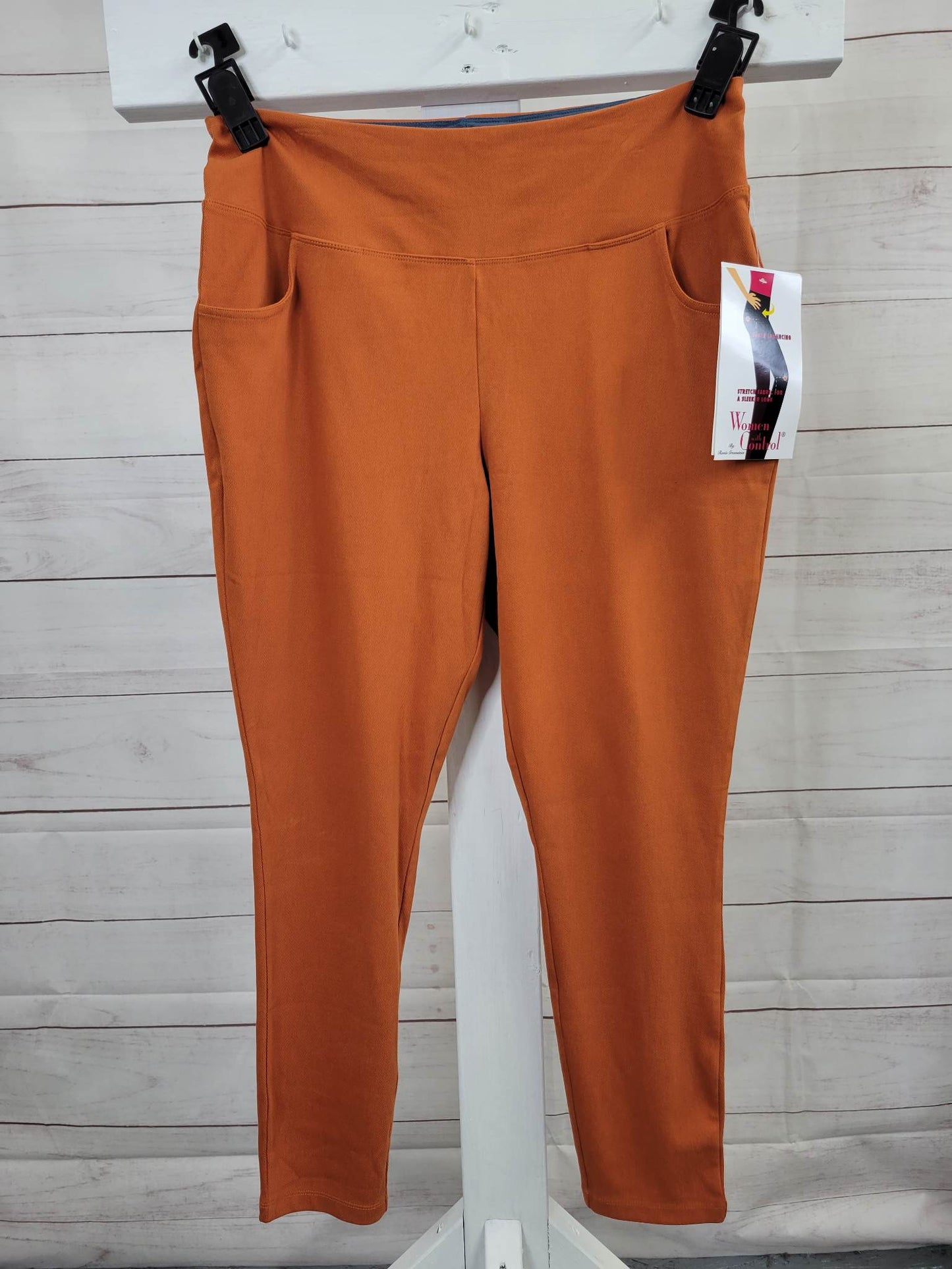 16R PUMPKIN A516504 Women with Control Regular St. Tropez Twill Legging w/ Pockets