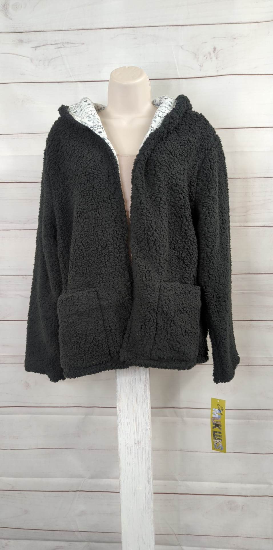 LARGE BLACK A384767 MUK LUKS Faux Sherpa Wrap